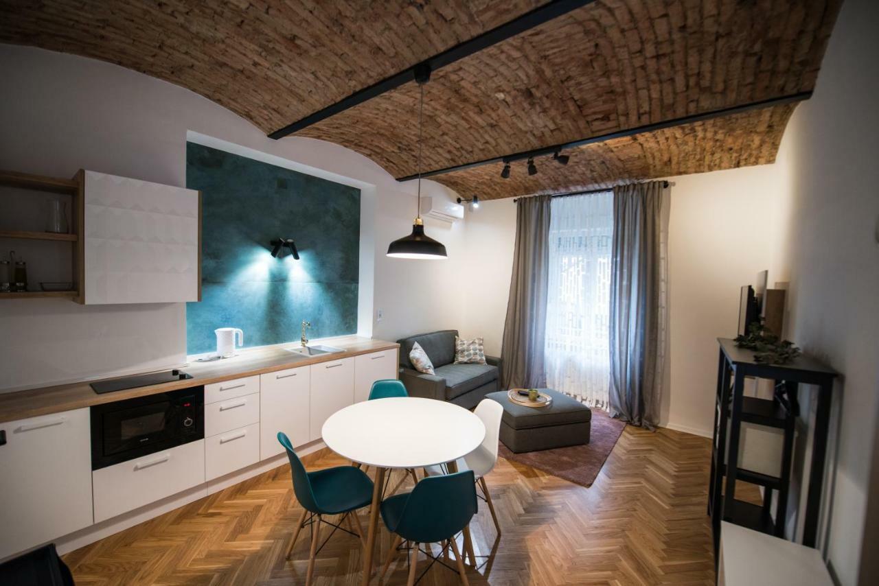 City Apartments Green Oasis ซาเกร็บ ภายนอก รูปภาพ